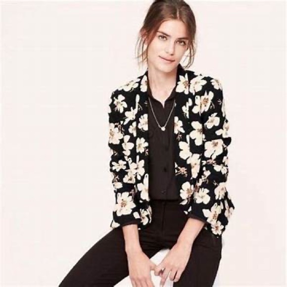 LOFT Jackets & Blazers - EUC LOFT floral jacket size M